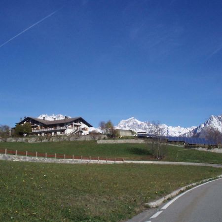 Agriturismo Plan D'Avie 奥斯塔 外观 照片